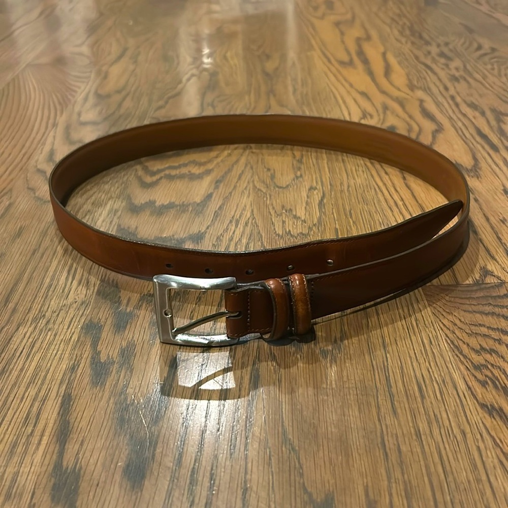 Allen Edmonds men’s tan calf skin brown colored belt size 36 with silver buckle
